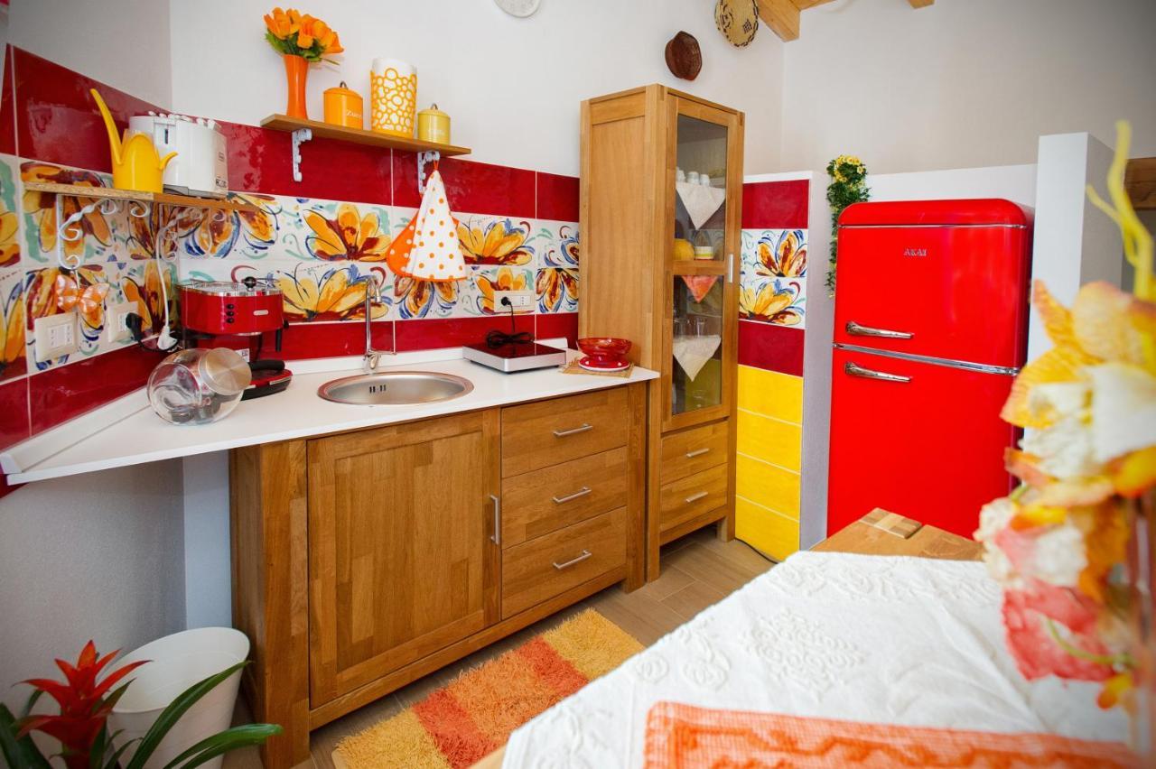 Holiday Room Sa Tebia Oristano Extérieur photo